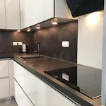 Apartment Exclusive Airport *