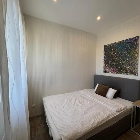 Exclusive Airport * Kelsterbach