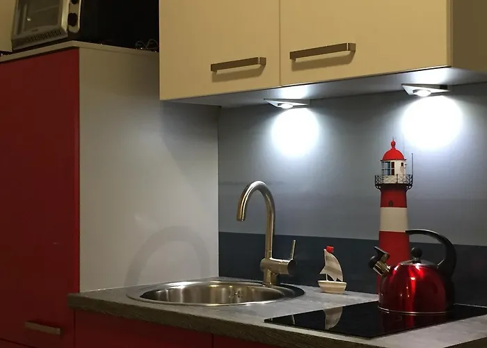 Exclusive Airport Апартаменты *